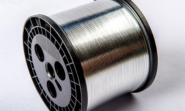 Photovoltaic copper rod (soldering tape).jpg