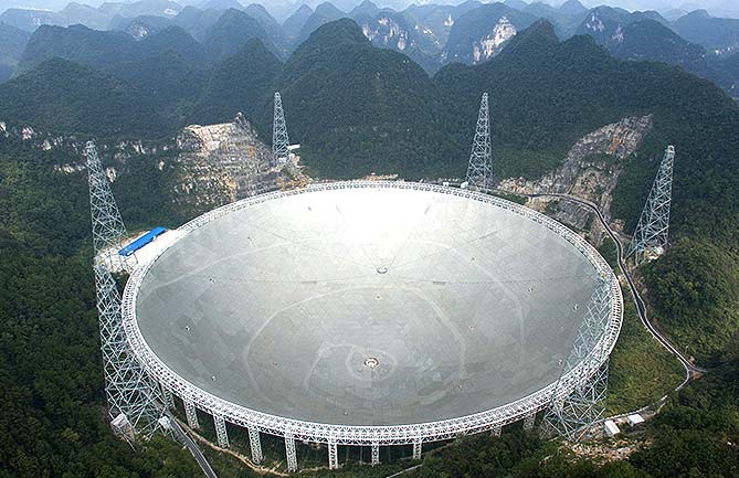 27china-largest-radio-telescope1.jpg